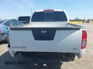 2016 Nissan Frontier SV with VIN 1N6AD0ER9GN793342, listed as a IAAI auction lot 42384805 with 124,280 mi miles and . Bid and sale history available at DreamBid. Image 17.