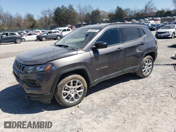 2023 Jeep Compass Latitude Lux z VIN 3C4NJDFNXPT571635, wystawiony jako Copart lot #49438395 z przebiegiem 12 019 mil mil oraz Szkoda całkowita • Salvage title. Historia ofert i sprzedaży dostępna na DreamBid. Obrazek 1.