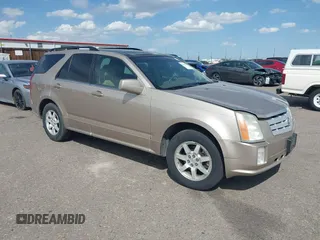 2006 Cadillac SRX z VIN 1GYEE637860206995, wystawiony jako IAAI lot #42338856 z przebiegiem 163 773 mil mil oraz . Historia ofert i sprzedaży dostępna na DreamBid. Obrazek 1.