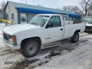 1994 GMC Sierra 3500 z VIN 1GTGC34K0RE552892, wystawiony jako Copart lot #45672255 z przebiegiem 379 943 mil mil oraz Szkoda całkowita • Salvage title. Historia ofert i sprzedaży dostępna na DreamBid. Obrazek 1.