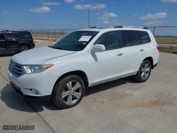 2011 Toyota Highlander Limited with VIN 5TDYK3EH4BS049750, listed as a IAAI auction lot 41787928 with 1 mi miles. Bid and sale history available at carsss.com. Image 16.