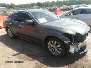2012 Infiniti M z VIN JN1BY1AP2CM331715, wystawiony jako IAAI lot #42080143 z przebiegiem 131 963 mil mil oraz . Historia ofert i sprzedaży dostępna na DreamBid. Obrazek 1.