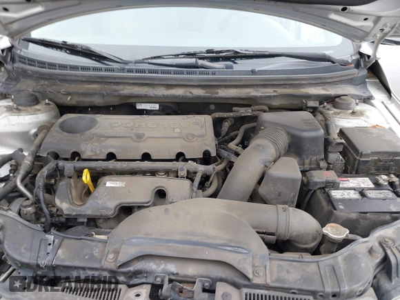 2013 Kia Forte LX with VIN KNAFT4A21D5739585, listed as a IAAI auction lot 42097213 with 195,500 mi miles. Bid and sale history available at carsss.com. Image 10.