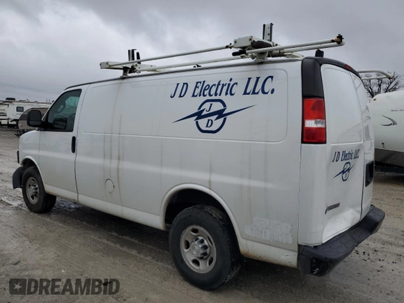 2018 Chevrolet Express Cargo z VIN 1GCWGAFGXJ1291456, wystawiony jako Copart lot #82140854 z przebiegiem 141 829 mil mil oraz Szkoda całkowita • Salvage title. Historia ofert i sprzedaży dostępna na DreamBid. Obrazek 2.