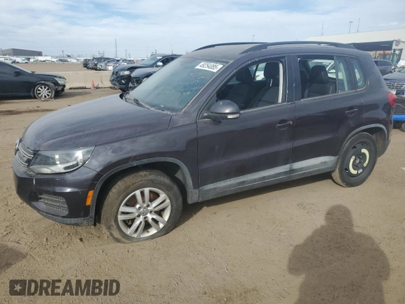 2016 Volkswagen Tiguan S z VIN WVGAV7AX6GW588063, wystawiony jako Copart lot #49254085 z przebiegiem 138 929 mil mil oraz Czysty tytuł • Clean title. Historia ofert i sprzedaży dostępna na DreamBid. Obrazek 1.