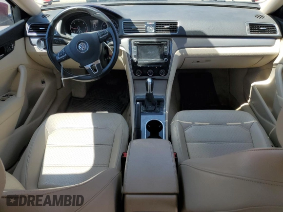 2015 Volkswagen Passat SE с VIN 1VWBV7A3XFC029957, выставлен на аукционе Copart как лот 54874925 с пробегом 107 730 миль миль и Списание • Salvage title. История ставок и продаж доступна на DreamBid. Изображение 8.