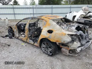 2016 Maserati Quattroporte S Q4 z VIN ZAM56RRA1G1166970, wystawiony jako Copart lot #70644504 z przebiegiem Nie podano mil oraz Szkoda całkowita • Salvage title. Historia ofert i sprzedaży dostępna na DreamBid. Obrazek 2.