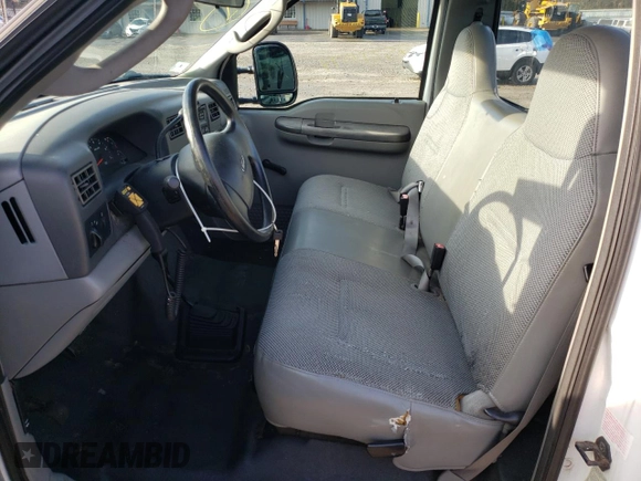 2004 Ford F-250 XL with VIN 1FTNF21LX4ED82605, listed as a Copart auction lot 85374574 with 56,534 mi miles and Clean title. Bid and sale history available at DreamBid. Image 7.