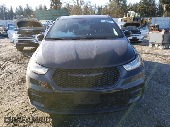 2023 Chrysler Pacifica Hybrid Limited z VIN 2C4RC1S77PR609357, wystawiony jako Copart lot #44995975 z przebiegiem 60 627 mil mil oraz Szkoda całkowita • Salvage title. Historia ofert i sprzedaży dostępna na DreamBid. Obrazek 5.