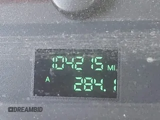2007 Buick LaCrosse CX с VIN 2G4WC552771236194, выставлен на аукционе IAAI как лот 41863780 с пробегом 104 215 миль миль и . История ставок и продаж доступна на DreamBid. Изображение 15.