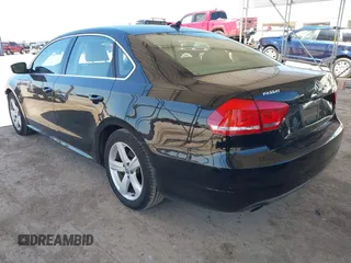 2013 Volkswagen Passat SE с VIN 1VWBP7A34DC108628, выставлен на аукционе IAAI как лот 42086759 с пробегом 148 321 миль миль и . История ставок и продаж доступна на DreamBid. Изображение 3.