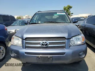 2006 Toyota Highlander Hybrid with VIN JTEEW21A960029945, listed as a Copart auction lot 62563614 with 180,196 mi miles and Salvage Title. Bid and sale history available at carsss.com. Image 5.