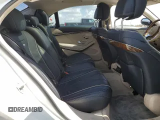 2015 Mercedes-Benz S 550 z VIN WDDUG8CB2FA170054, wystawiony jako Copart lot #57855355 z przebiegiem Nie podano mil oraz Szkoda całkowita • Salvage title. Historia ofert i sprzedaży dostępna na DreamBid. Obrazek 10.