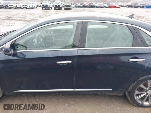 2013 Cadillac XTS Luxury with VIN 2G61P5S3XD9196239, listed as a IAAI auction lot 41205081 with 161,885 mi miles and . Bid and sale history available at carsss.com. Image 14.