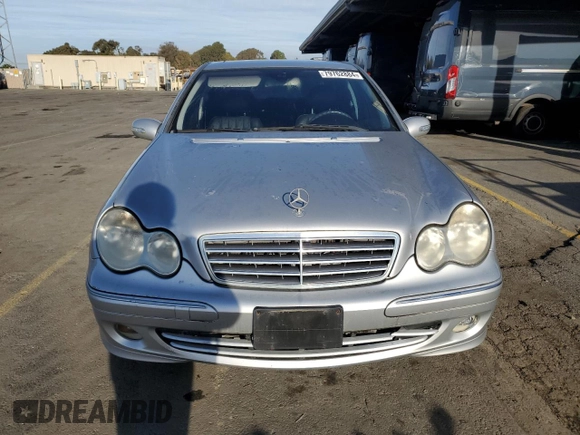 2005 Mercedes-Benz C 240 with VIN WDBRF61J35A701535, listed as a Copart auction lot 79762884 with 73,468 mi miles and Clean Title. Bid and sale history available at DreamBid. Image 5.