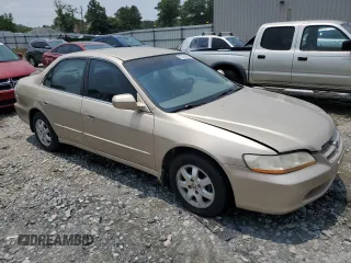 2000 Honda Accord SE with VIN 1HGCG5673YA077673, listed as a Copart auction lot 57555835 with 215,975 mi miles and Non repairable. Bid and sale history available at DreamBid. Image 4.