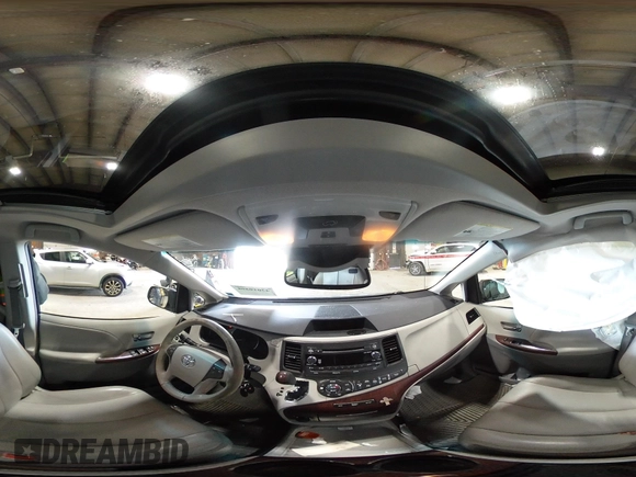 2013 Toyota Sienna XLE AAS with VIN 5TDYK3DC5DS363822, listed as a IAAI auction lot 42019598 with 74,508 mi miles. Bid and sale history available at carsss.com. Image 18.