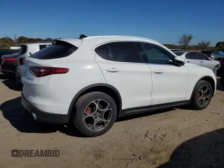 2019 Alfa Romeo Stelvio Ti Lusso z VIN ZASPAKBN2K7C49899, wystawiony jako Copart lot #77323474 z przebiegiem 88 826 mil mil oraz Szkoda całkowita • Salvage title. Historia ofert i sprzedaży dostępna na DreamBid. Obrazek 3.