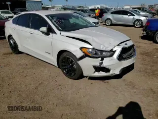 2019 Ford Fusion Hybrid SE with VIN 3FA6P0LU7KR284563, listed as a Copart auction lot 39979903 with 0 mi miles. Bid and sale history available at carsss.com. Image 11.