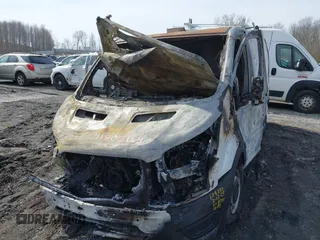 2021 Ford Transit с VIN 1FTBR1YGXMKA98700, выставлен на аукционе IAAI как лот 41805164 с пробегом Не указан миль и . История ставок и продаж доступна на DreamBid. Изображение 6.