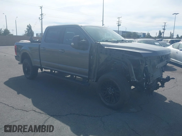 2022 Ford F-250 XL z VIN 1FT7W2B62NEE57641, wystawiony jako IAAI lot #41566432 z przebiegiem 24 872 mil mil oraz . Historia ofert i sprzedaży dostępna na DreamBid. Obrazek 1.