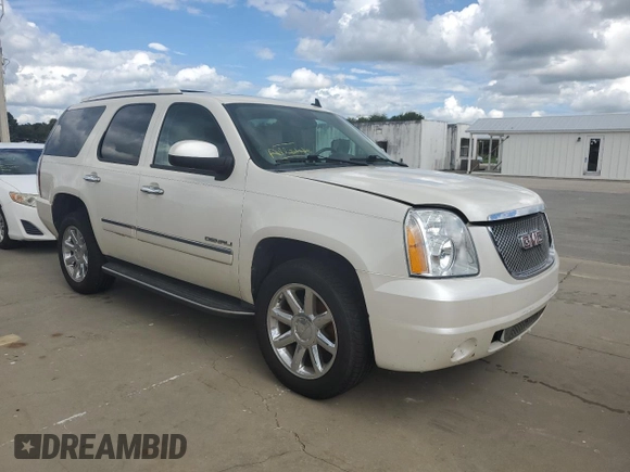 2011 GMC Yukon Denali with VIN 1GKS2EEF8BR367552, listed as a Copart auction lot 74142084 with 151,855 mi miles and Salvage Title. Bid and sale history available at carsss.com. Image 4.