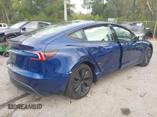 2025 Tesla Model 3 Long Range with VIN 5YJ3E1EA2SF919461, listed as a IAAI auction lot 41672494 with 777 mi miles and . Bid and sale history available at DreamBid. Image 4.