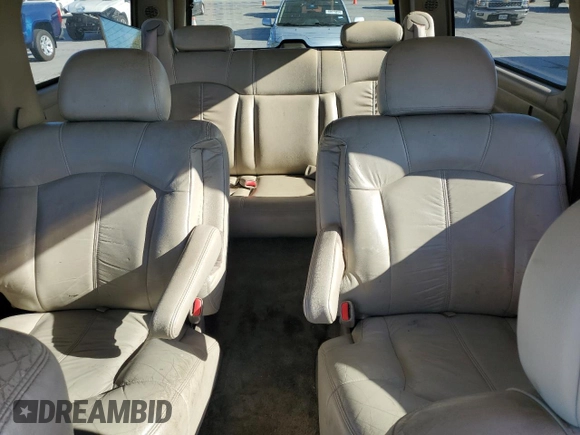 2001 Chevrolet Suburban LS with VIN 3GNEC16T71G246018, listed as a Copart auction lot 69311934 with 357,653 mi miles and Salvage Title. Bid and sale history available at carsss.com. Image 10.