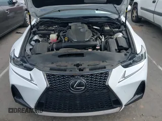 2019 Lexus IS 300 z VIN JTHBA1D28K5084192, wystawiony jako IAAI lot #42337447 z przebiegiem 55 700 mil mil oraz . Historia ofert i sprzedaży dostępna na DreamBid. Obrazek 10.
