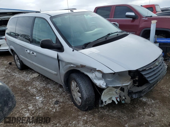 2007 Chrysler Town & Country Touring with VIN 2A4GP54L67R242653, listed as a Copart auction lot 89181795 with 176,342 mi miles and Salvage Title. Bid and sale history available at DreamBid. Image 4.