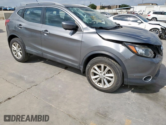 2017 Nissan Rogue SV z VIN JN1BJ1CP2HW027992, wystawiony jako Copart lot #53279025 z przebiegiem 110 370 mil mil oraz Szkoda całkowita • Salvage title. Historia ofert i sprzedaży dostępna na DreamBid. Obrazek 4.