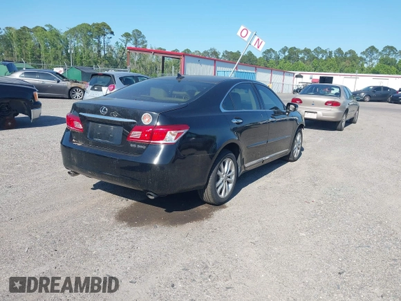 2011 Lexus ES 330 z VIN JTHBK1EG2B2452620, wystawiony jako IAAI lot #42062847 z przebiegiem Nie podano mil oraz . Historia ofert i sprzedaży dostępna na DreamBid. Obrazek 4.