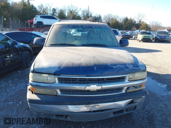 2002 Chevrolet Suburban LT z VIN 1GNEC16Z32J237983, wystawiony jako IAAI lot #41466060 z przebiegiem 260 343 mil mil oraz . Historia ofert i sprzedaży dostępna na DreamBid. Obrazek 6.