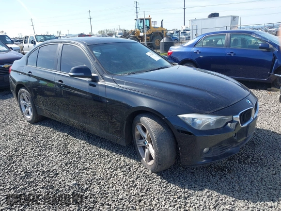 2013 BMW 3 Series 328i xDrive with VIN WBA3B5G58DNS02841, listed as a IAAI auction lot 41924431 with 106,981 mi miles. Bid and sale history available at carsss.com. Image 1.