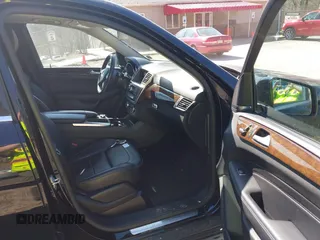 2013 Mercedes-Benz M 350 with VIN 4JGDA2EB8DA172373, listed as a IAAI auction lot 41749809 with 158,898 mi miles and . Bid and sale history available at DreamBid. Image 5.