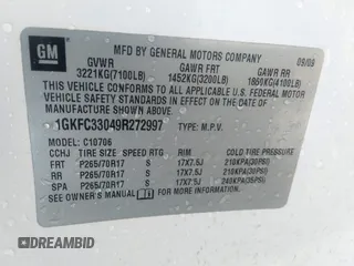2009 GMC Yukon SLT w/4SB with VIN 1GKFC33049R272997, listed as a IAAI auction lot 39935360 with 290,952 mi miles. Bid and sale history available at carsss.com. Image 9.