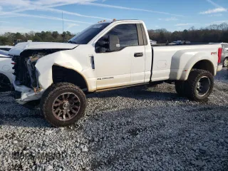 2018 Ford F-350 XL z VIN 1FTRF3DT9JEB35526, wystawiony jako Copart lot #37557924 z przebiegiem 151 676 mil mil oraz Szkoda całkowita • Salvage title. Historia ofert i sprzedaży dostępna na DreamBid. Obrazek 1.