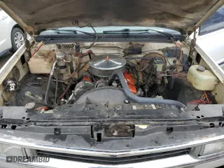 1990 Chevrolet C/K 2500 with VIN 2GCFK29K5L1177737, listed as a Copart auction lot 43911515 with 329,501 mi miles and Salvage Title. Bid and sale history available at carsss.com. Image 11.