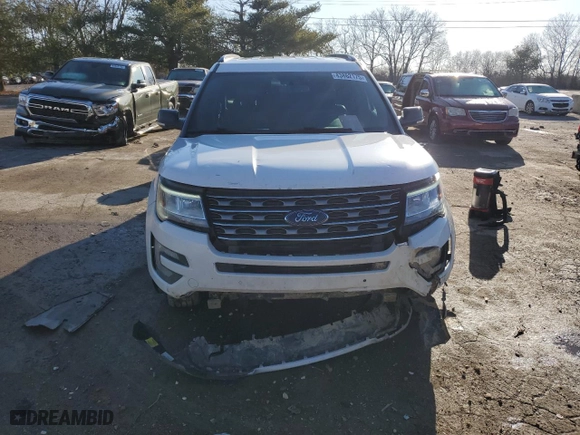 2017 Ford Explorer XLT with VIN 1FM5K8D81HGC53017, listed as a Copart auction lot 43862175 with 210,363 mi miles and Salvage Title. Bid and sale history available at carsss.com. Image 5.