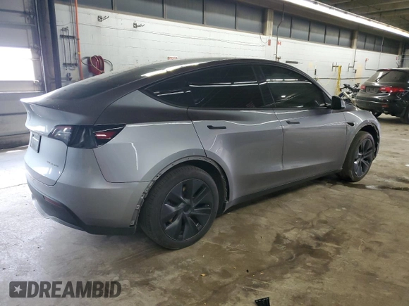 2024 Tesla Model Y Long Range with VIN 7SAYGDEE2RA299824, listed as a Copart auction lot 56040835 with 16,534 mi miles and Salvage title. Bid and sale history available at DreamBid. Image 3.