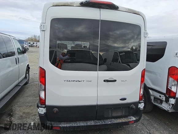 2024 Ford Transit Passenger XL with VIN 1FBAX2C84RKA73164, listed as a Copart auction lot 52085425 with 8,382 mi miles and Salvage Title. Bid and sale history available at carsss.com. Image 6.