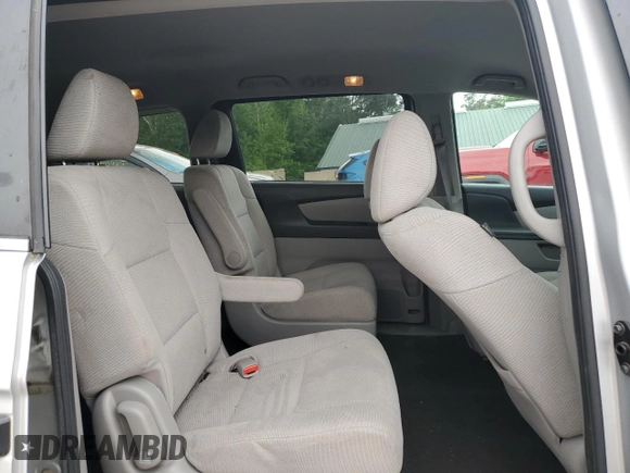 2013 Honda Odyssey LX z VIN 5FNRL5H24DB054216, wystawiony jako Copart lot #59871675 z przebiegiem 103 494 mil mil oraz Czysty tytuł • Clean title. Historia ofert i sprzedaży dostępna na DreamBid. Obrazek 11.