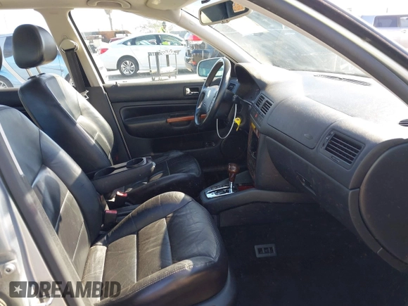 2003 Volkswagen Jetta с VIN 3VWTH69MX3M065354, выставлен на аукционе IAAI как лот 41797542 с пробегом 83 863 миль миль и . История ставок и продаж доступна на DreamBid. Изображение 5.