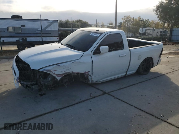 2017 Ram 1500 Express с VIN 3C6JR6ATXHG640494, выставлен на аукционе Copart как лот 80796554 с пробегом 100 025 миль миль и Списание • Salvage title. История ставок и продаж доступна на DreamBid. Изображение 1.