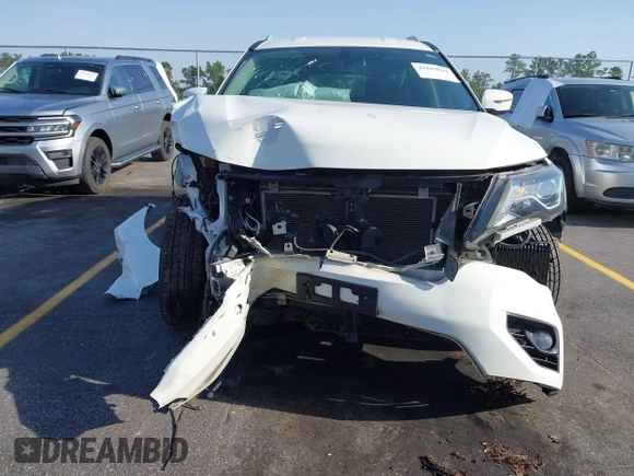 2019 Nissan Pathfinder SV z VIN 5N1DR2MN9KC628340, wystawiony jako IAAI lot #42263841 z przebiegiem 110 951 mil mil oraz . Historia ofert i sprzedaży dostępna na DreamBid. Obrazek 6.