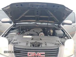2007 GMC Yukon XL SLT with VIN 1GKFK16327J266852, listed as a IAAI auction lot 41198942 with 243,905 mi miles. Bid and sale history available at carsss.com. Image 10.