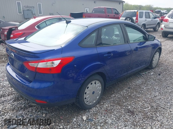 2012 Ford Focus SE with VIN 1FAHP3F2XCL266692, listed as a IAAI auction lot 42130412 with 114,608 mi miles and . Bid and sale history available at carsss.com. Image 4.