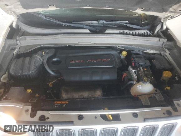 2016 Jeep Renegade Limited with VIN ZACCJBDT5GPC68282, listed as a Copart auction lot 60294775 with 120,641 mi miles and Clean title. Bid and sale history available at DreamBid. Image 12.