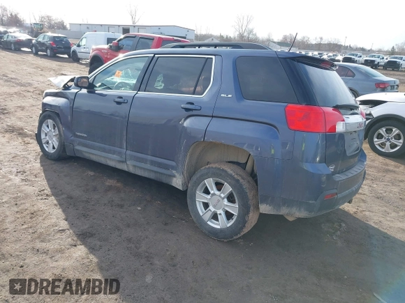 2013 GMC Terrain SLE z VIN 2GKALSEKXD6312913, wystawiony jako IAAI lot #41787328 z przebiegiem 153 646 mil mil oraz . Historia ofert i sprzedaży dostępna na DreamBid. Obrazek 3.