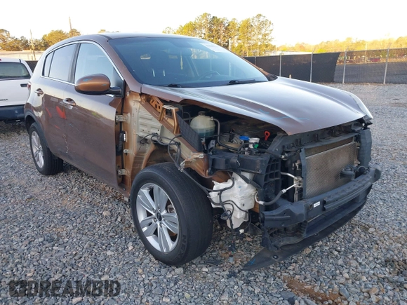 2019 Kia Sportage LX with VIN KNDPM3AC8K7598121, listed as a IAAI auction lot 41805939 with 119,050 mi miles and . Bid and sale history available at carsss.com. Image 1.